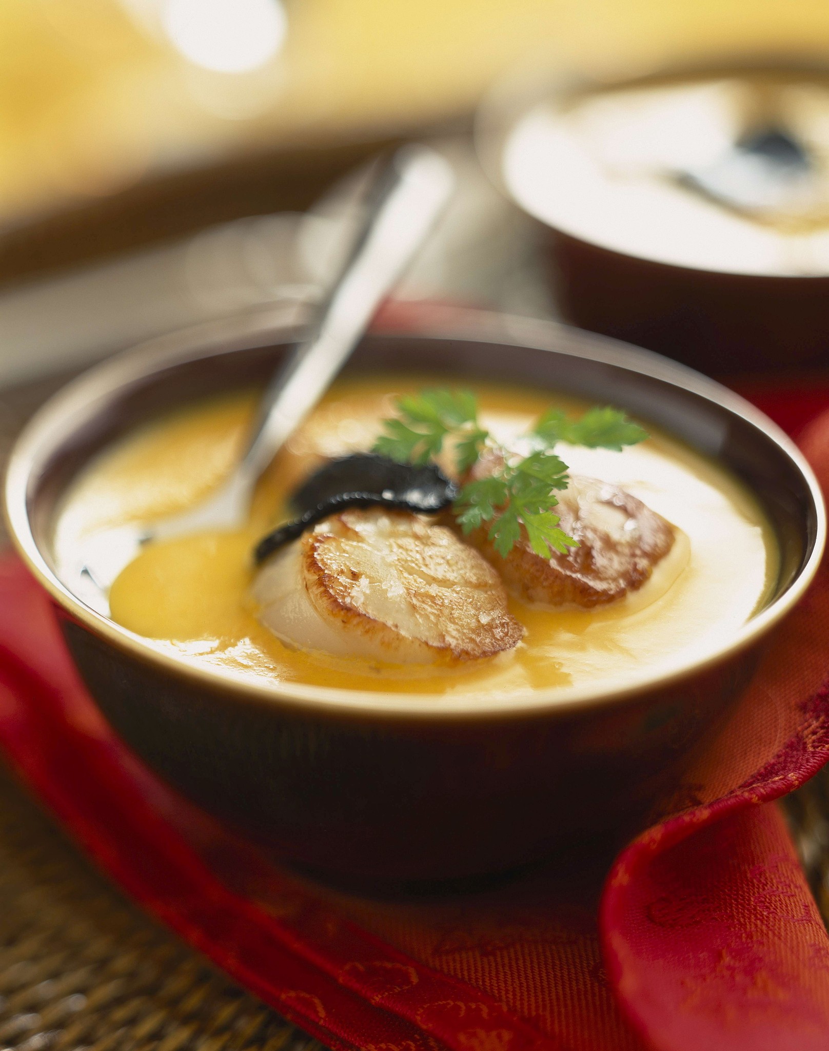 pan-fried scallop cream soup with truffles