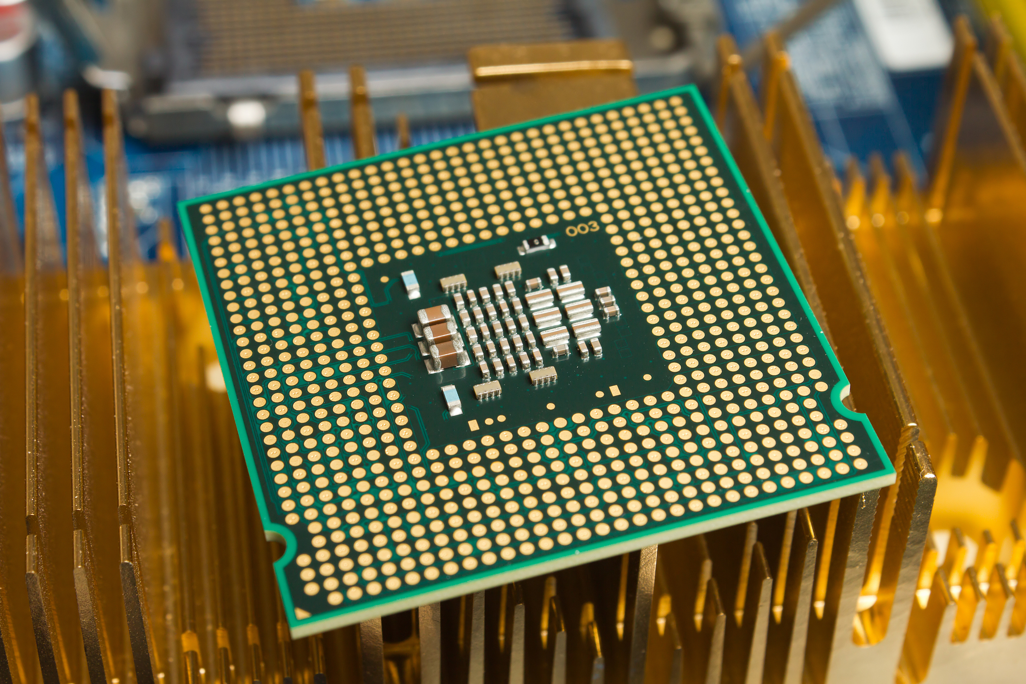 笔记本cpu和台式机cpu差距