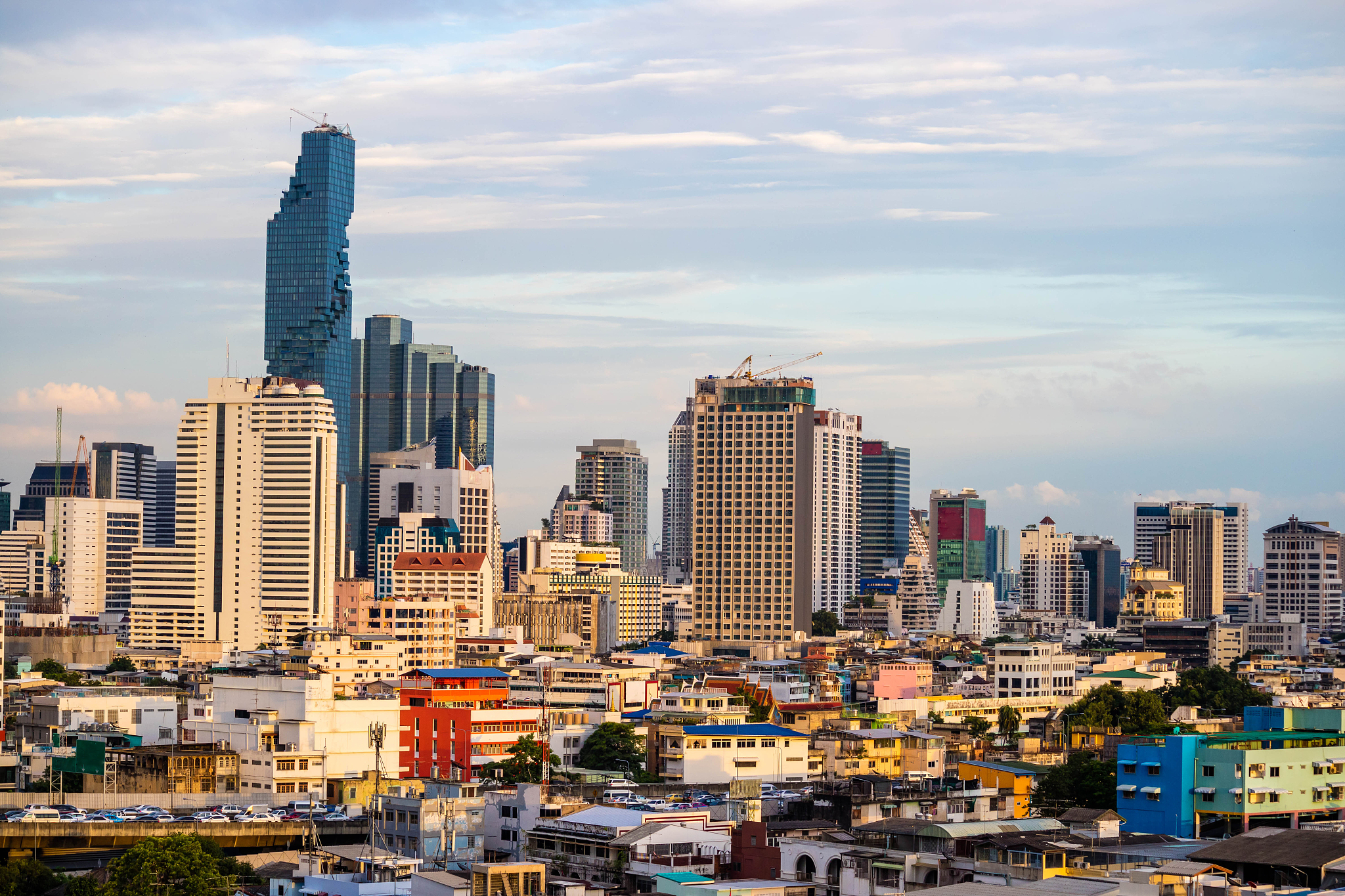 bangkok building cityscape skyline at twilight dusk