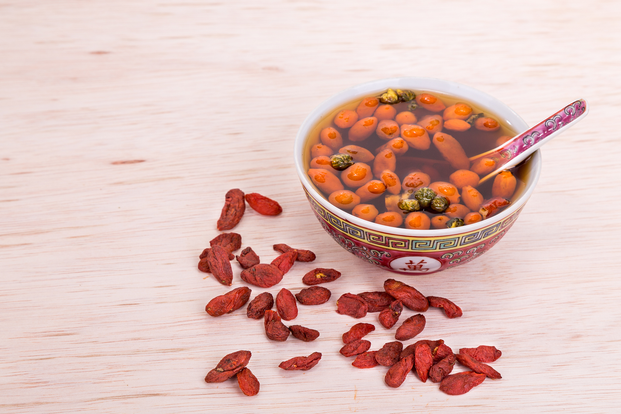 广东江门中医药学校美容护理专业怎么样