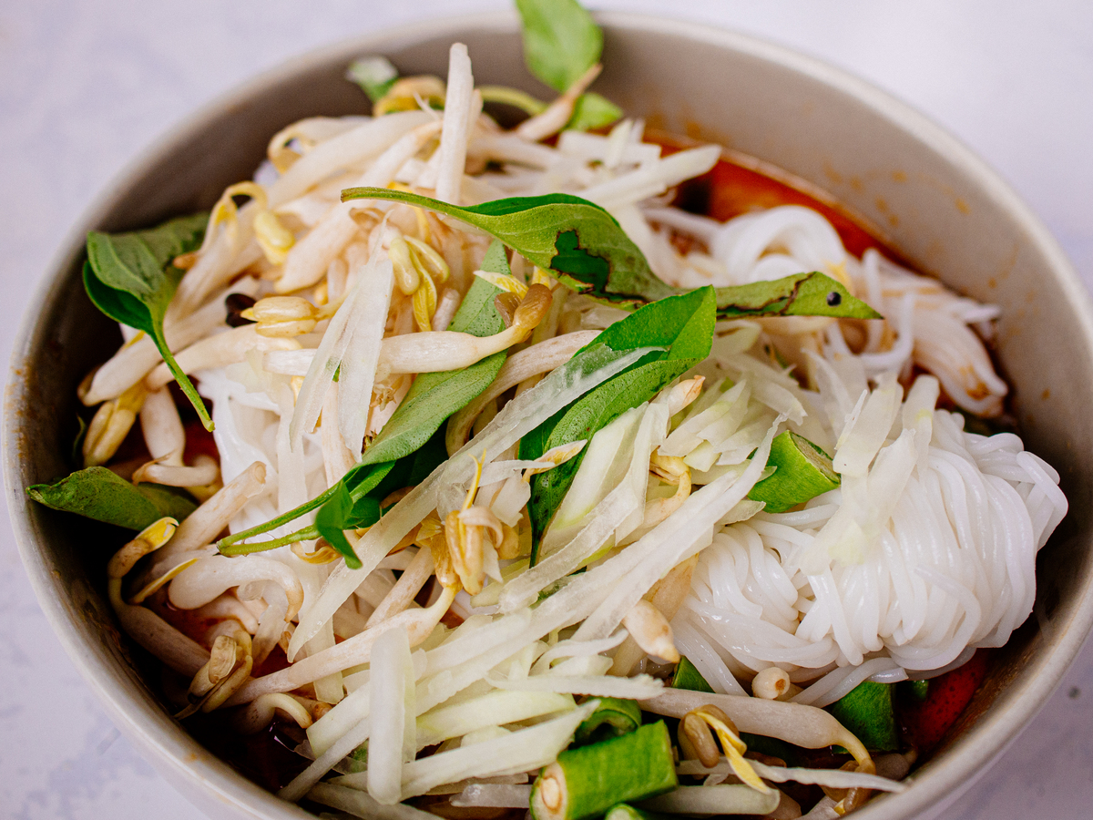 炒米加姜丝的功效：健康美味的家常菜