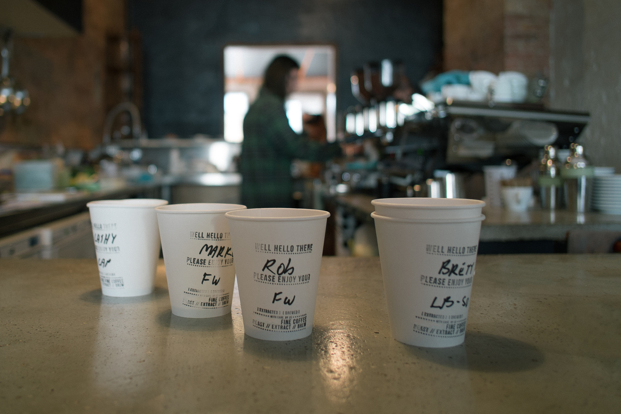 'bottomless tea/ coffee' 的意思是什么？