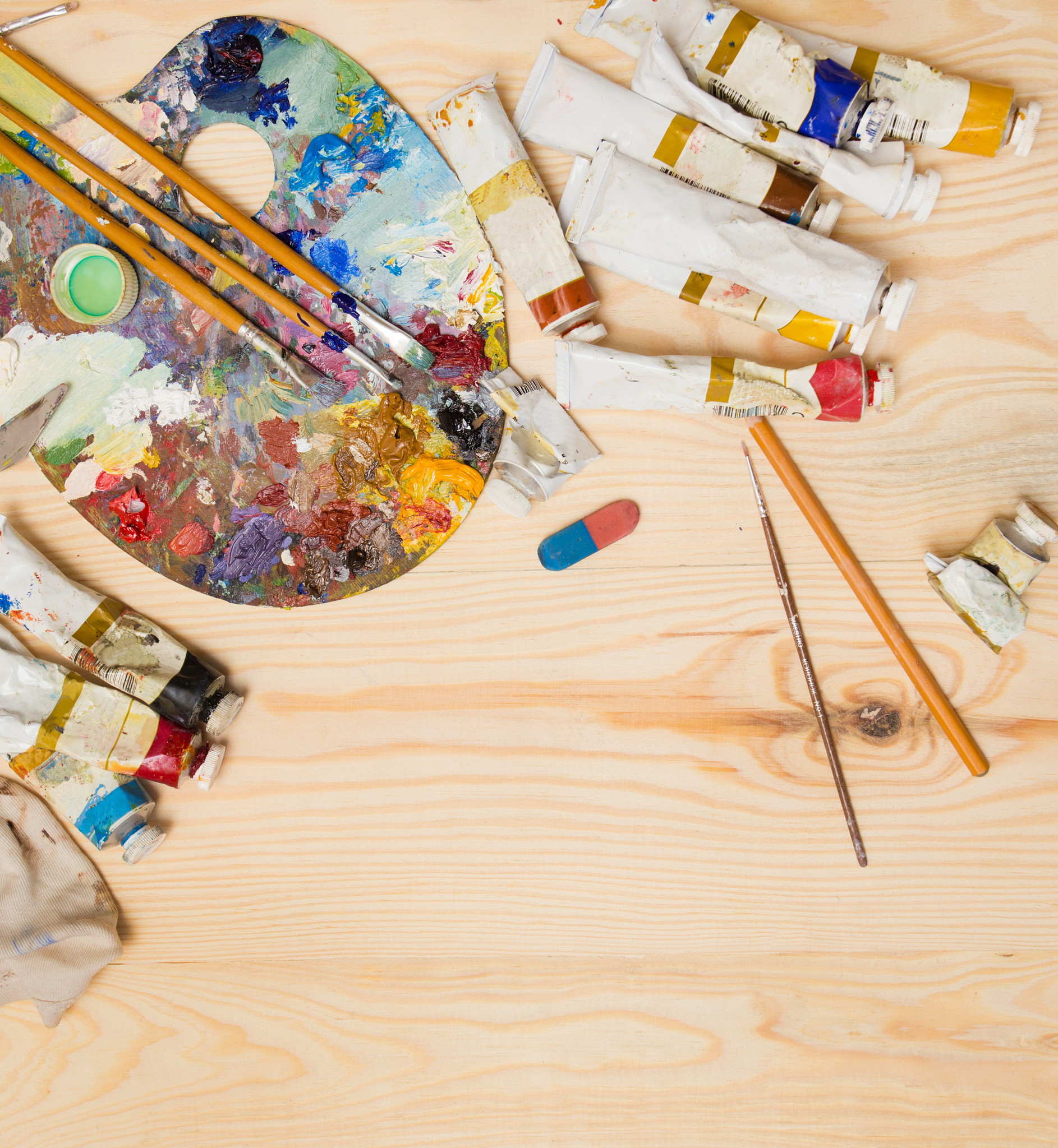 请列举20种常作为艺术品拍摄主题中的道具