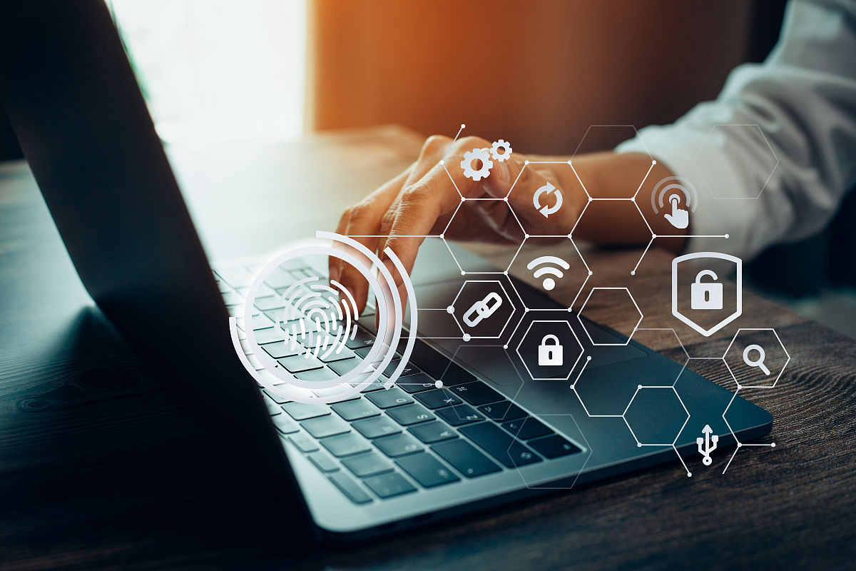 农行对金融科技风险识别、风险监控、风险补偿、风险处置等风险防控方面开展了哪些工作？