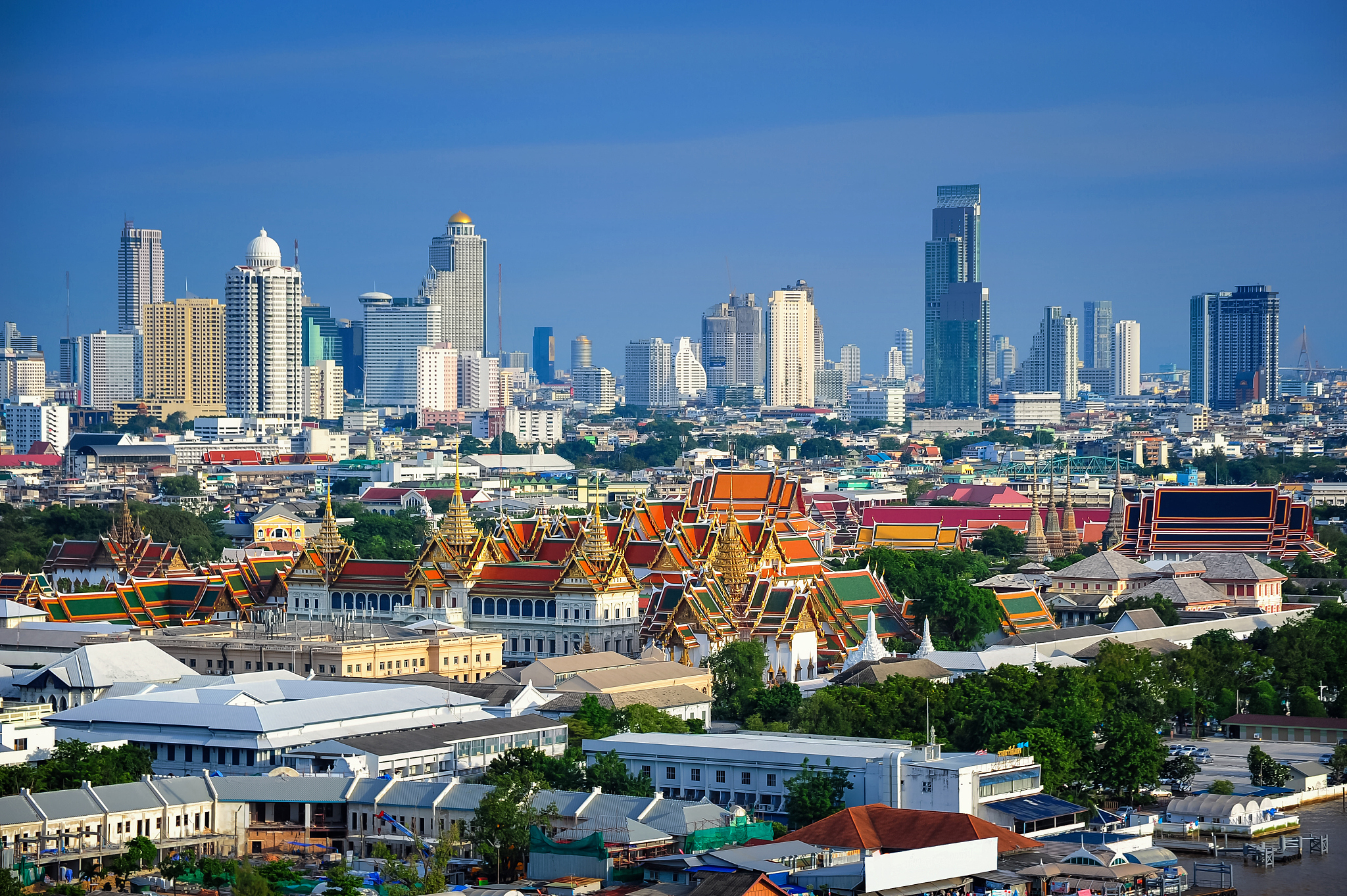 wat phra kaew is most popular and landmark
