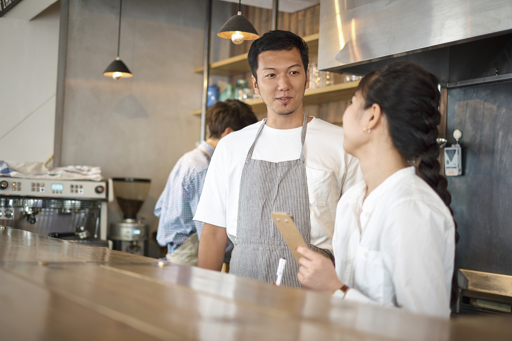 staff working at a cafe