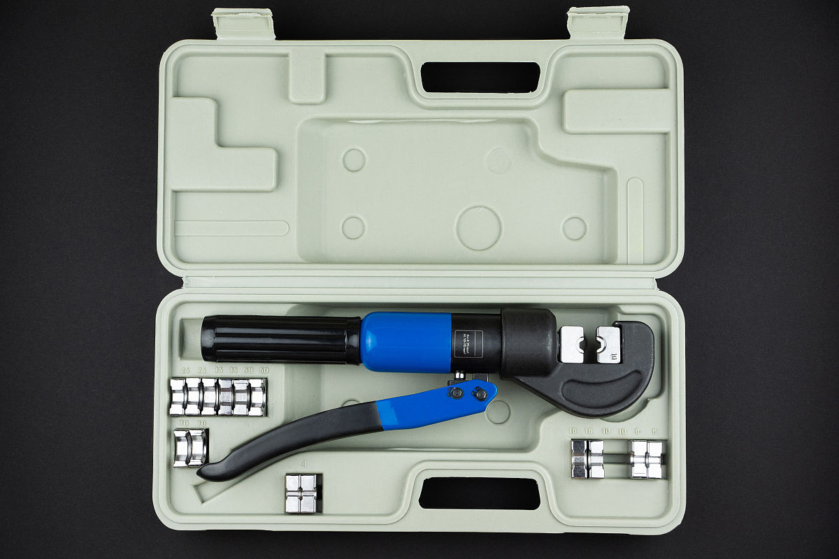 液压机工作原理