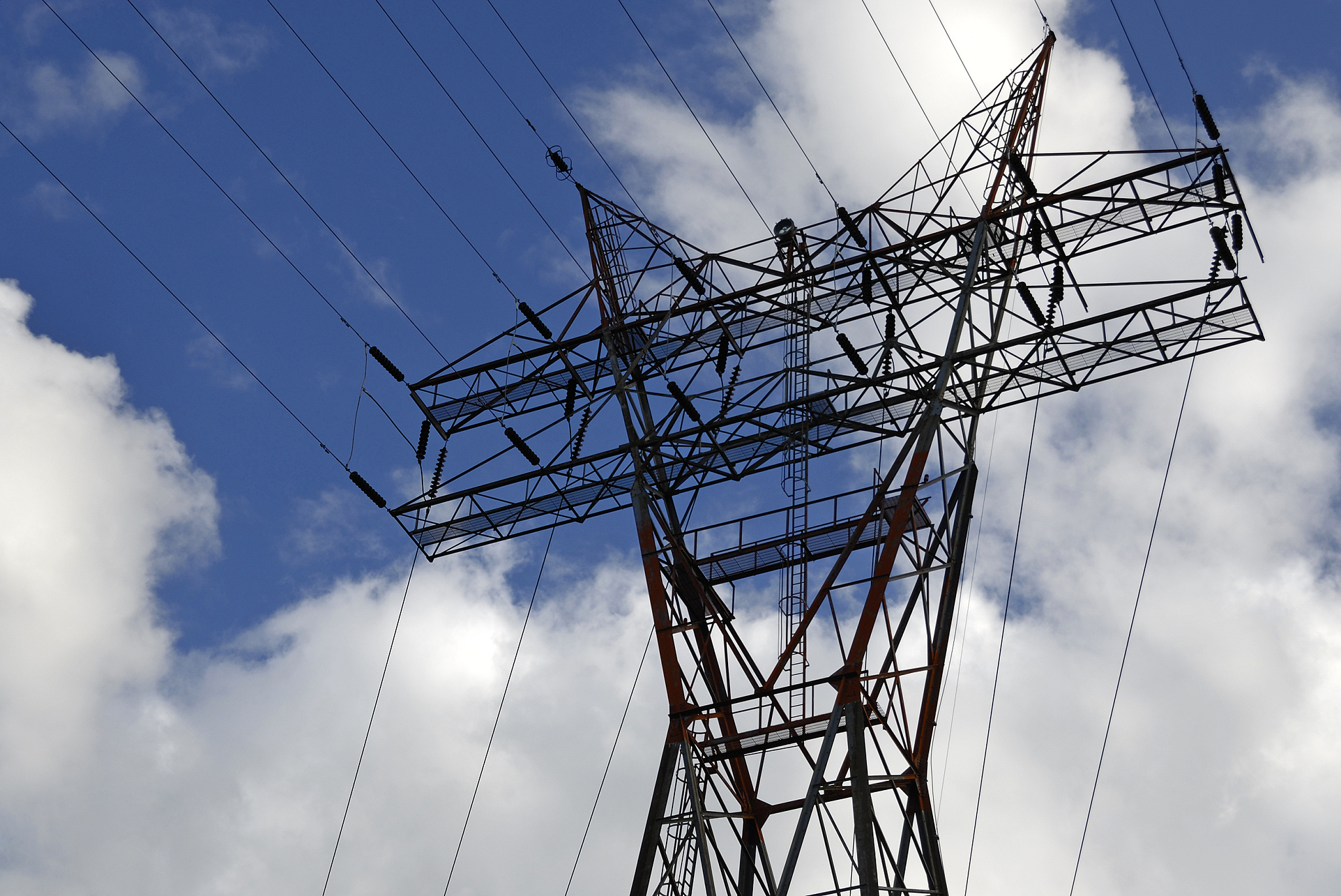 输配电线路施工与运行就业前景好吗