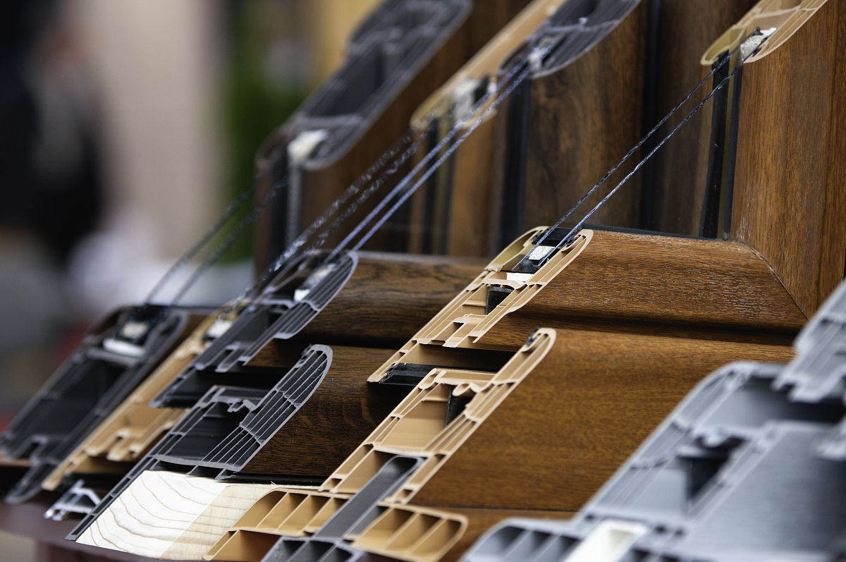 电动吉他外框支撑固定装置：提升定型精度和效率