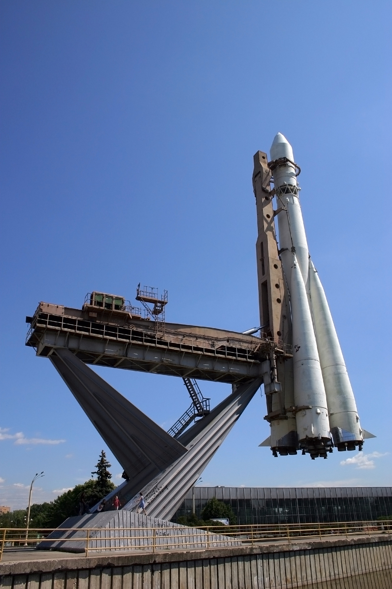 rocket 'the east'