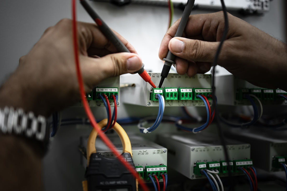 网线跳线实验：仪器设备和软件指南