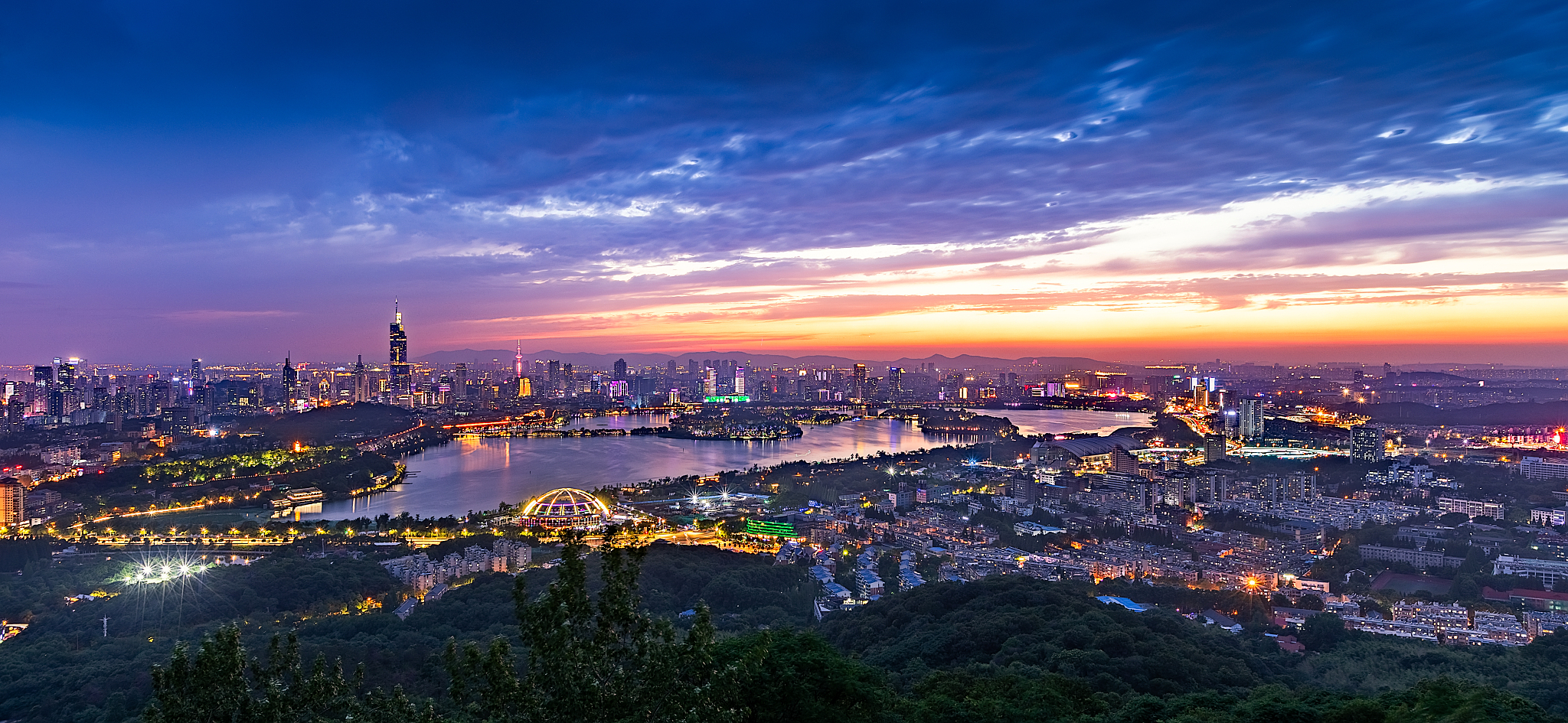 夜色下金陵