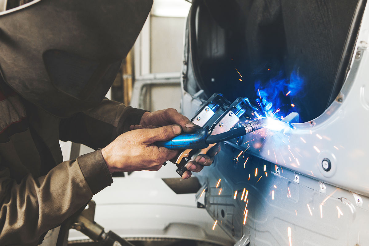 普翼汽车焊接技术：高效、高质、环保的汽车制造解决方案