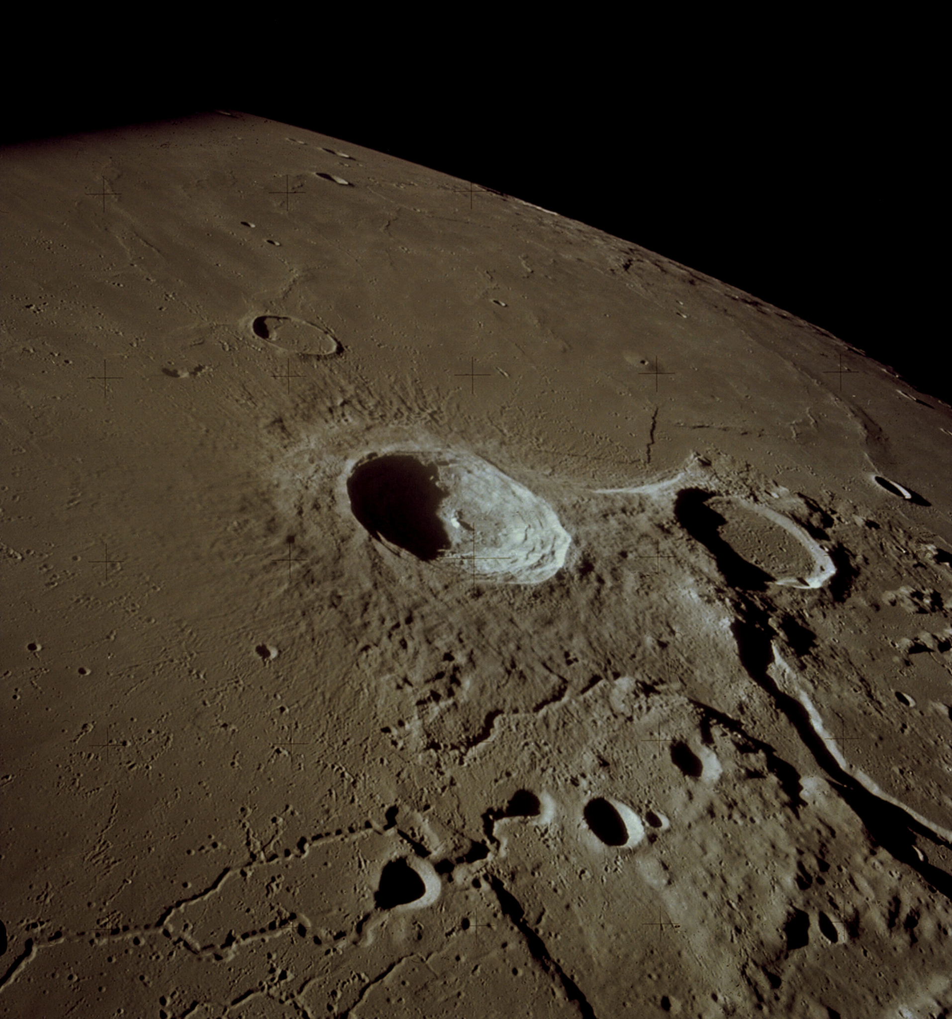 金星探秘：NASA计划2026年发射太空船寻找外星生命