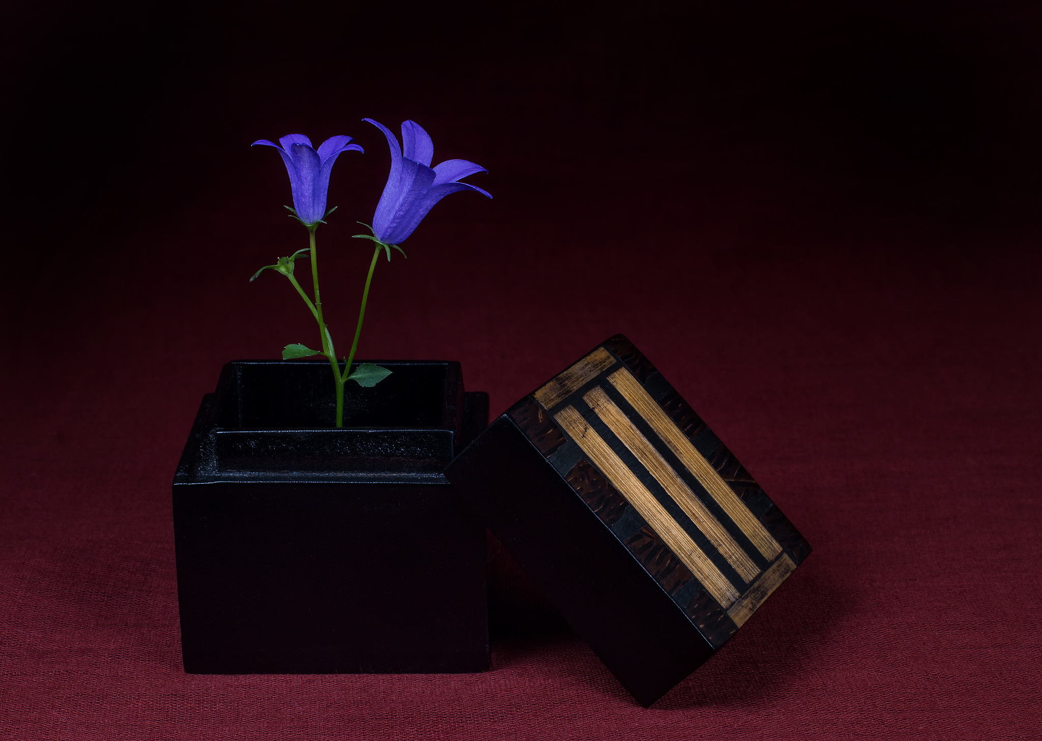 香里藏诗香薰蜡烛礼盒生日礼物女生闺蜜送女友男友实用以这段文字些一段介绍文