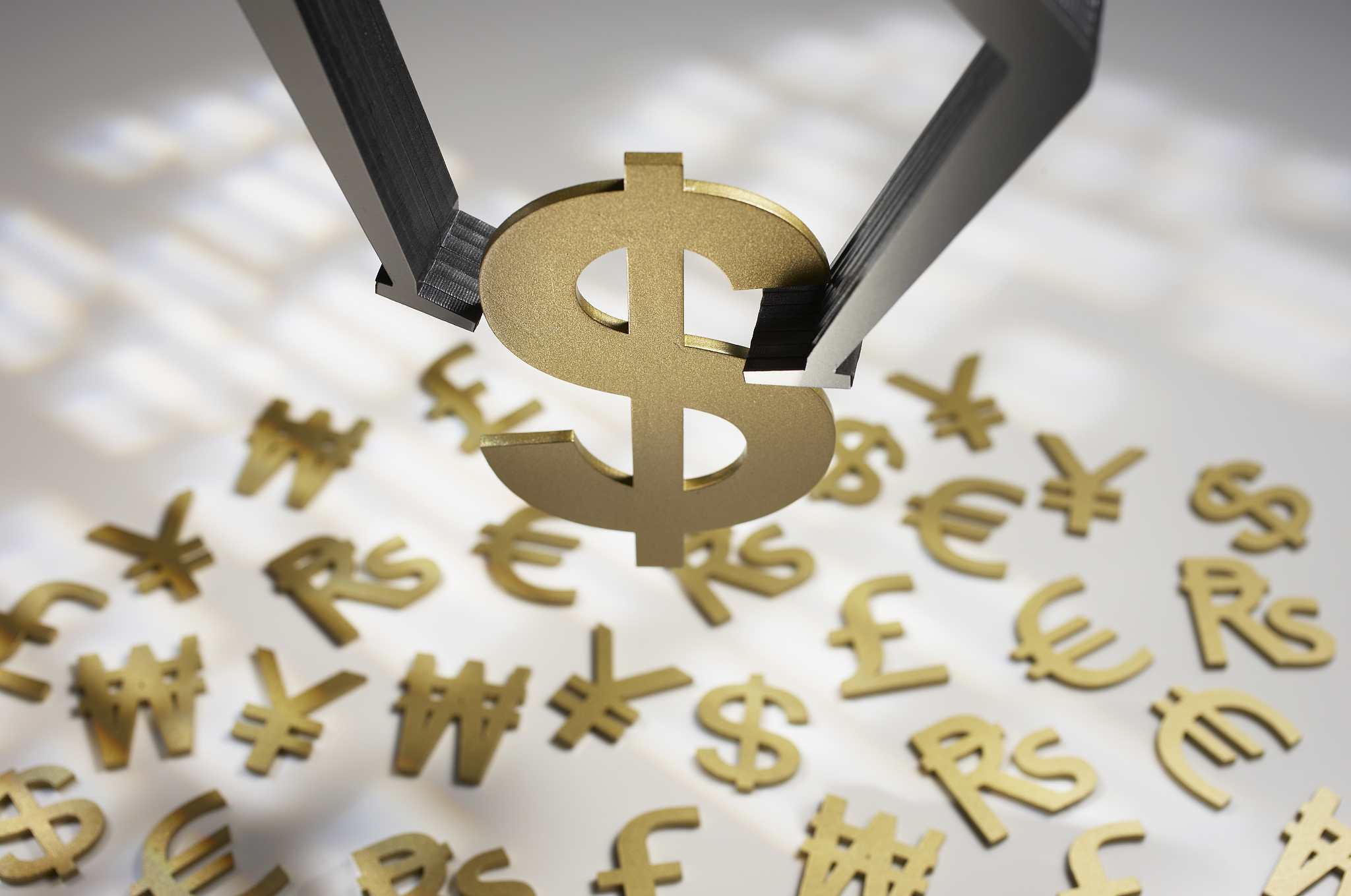 game machine picked up dollar symbol.