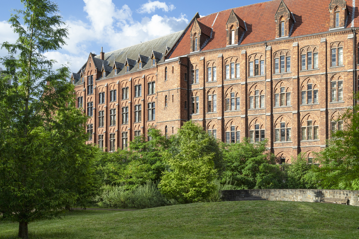 Where Are Harvard, MIT, and Yale Located? - Famous Universities in New England