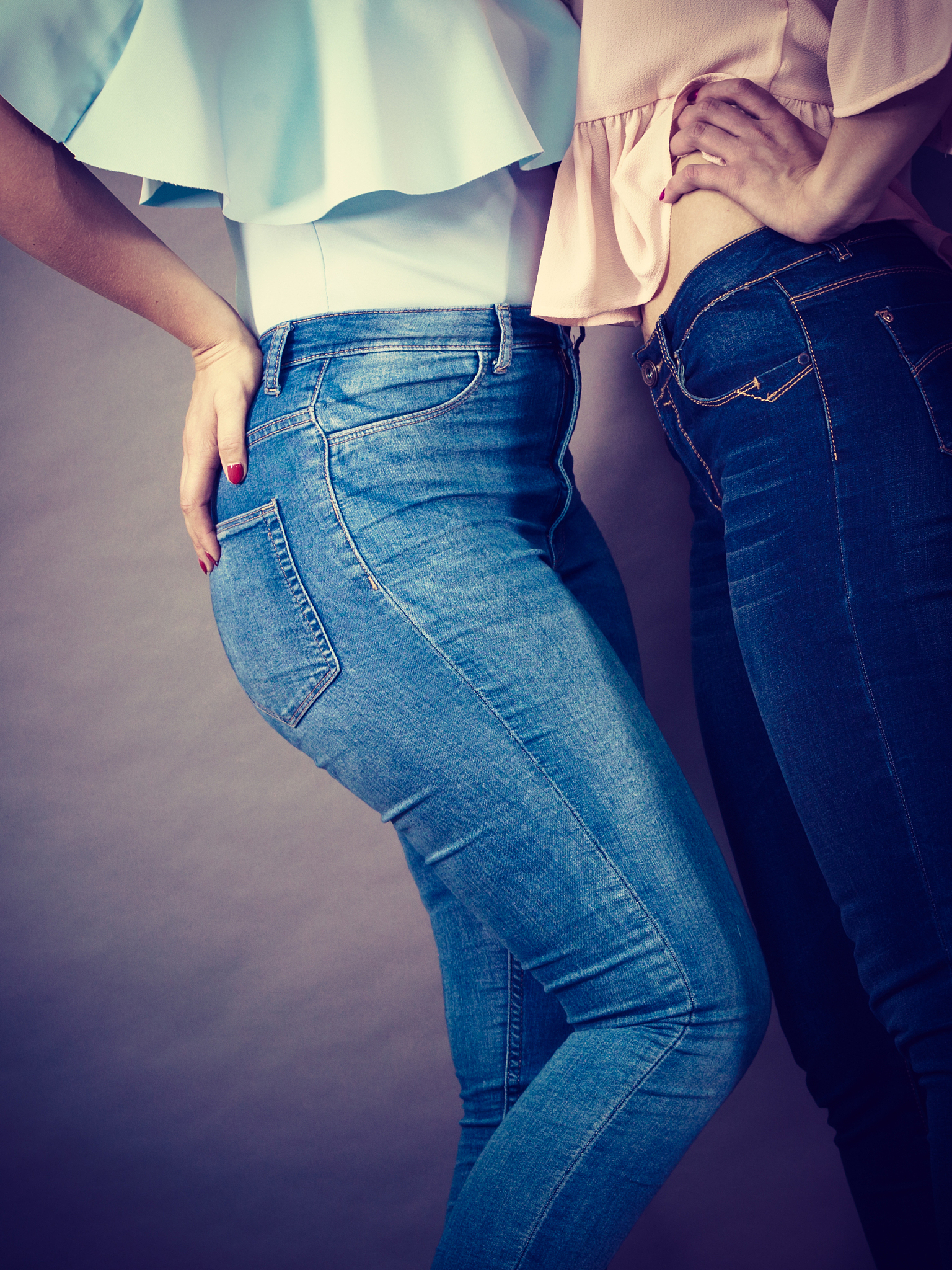 女式牛仔裤时尚款：好评如潮，完美搭配你的风格！