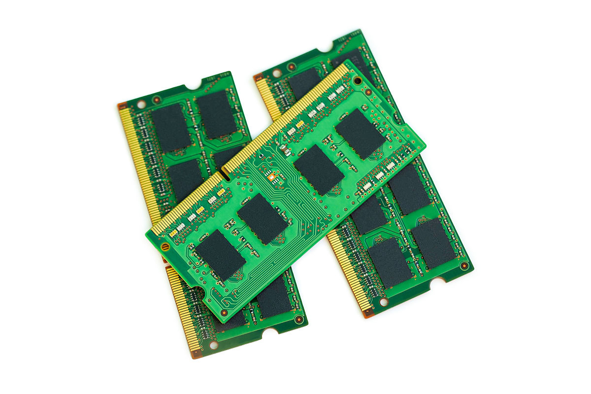 存储器读写操作详解：工作原理及关键步骤