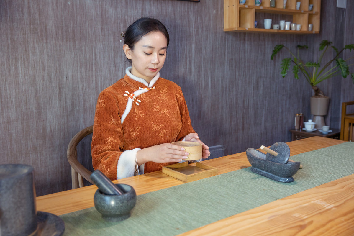 学茶艺去哪家学校好？中专和大专茶艺专业院校推荐