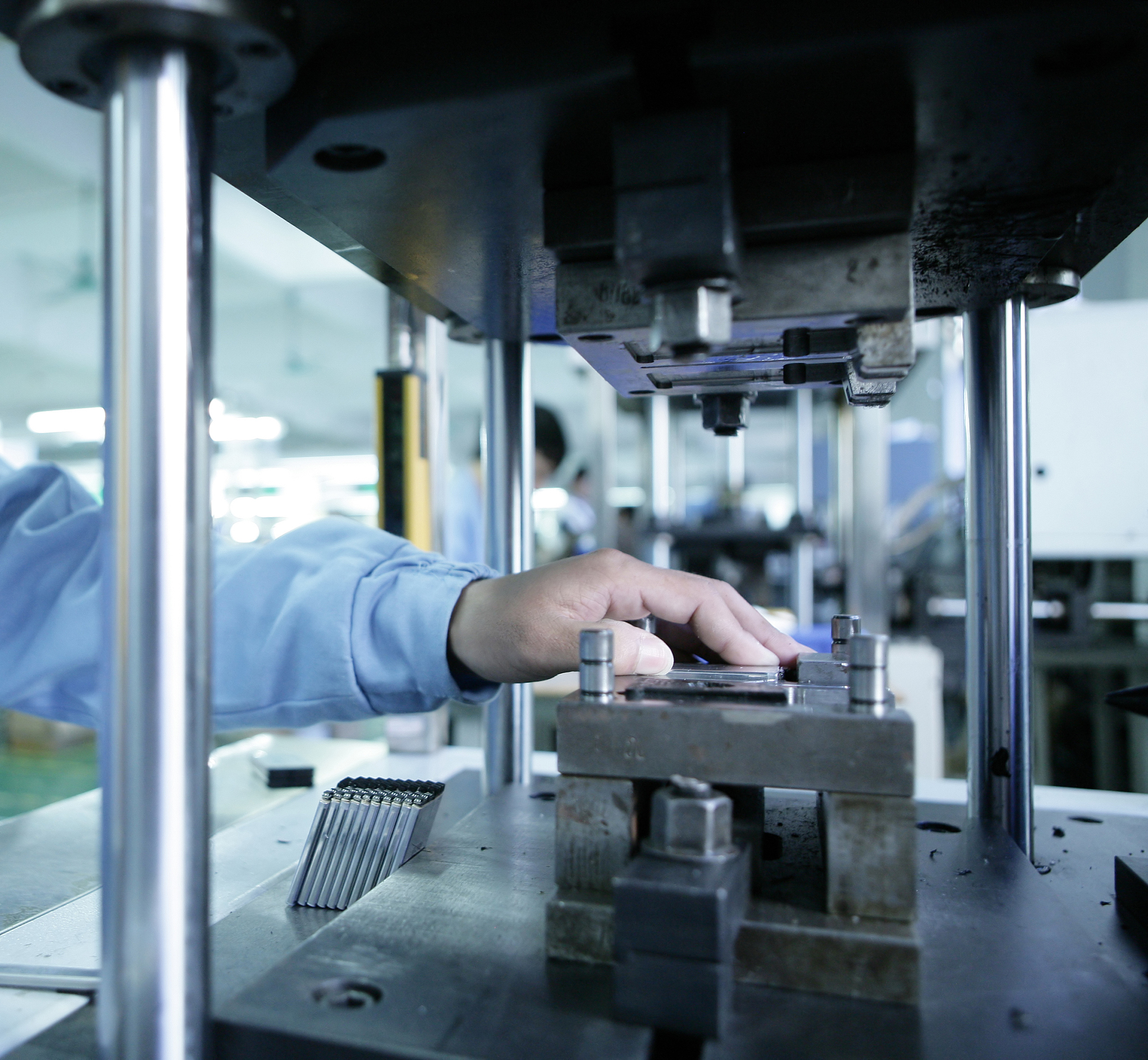 注塑模具对制造业的影响：效率、标准化、成本与创新