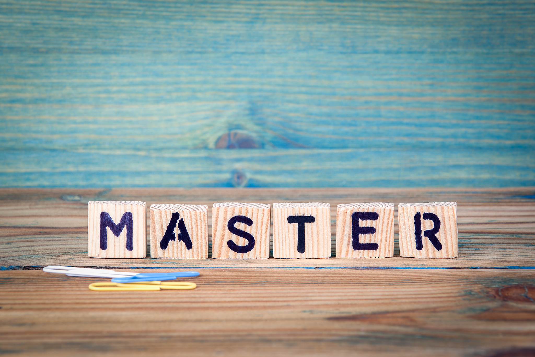 办公室材料写作能力较强