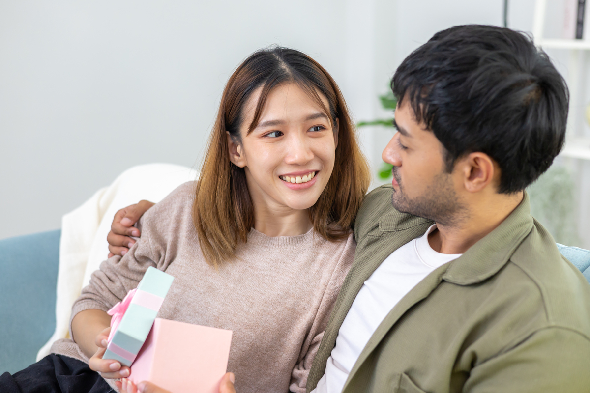 男人会向谁倾诉感情经历？ - 深入分析男性情感表达