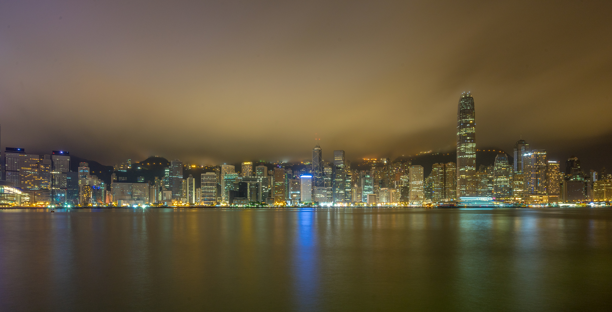 hong kong at night