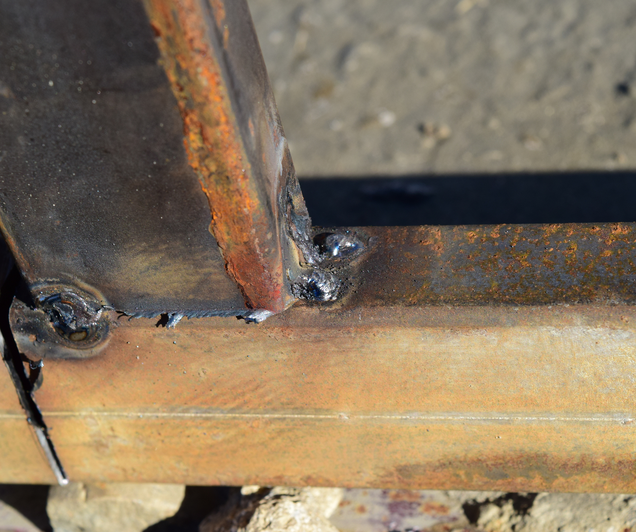 如何提升焊锡料的耐腐蚀性抗氧化性