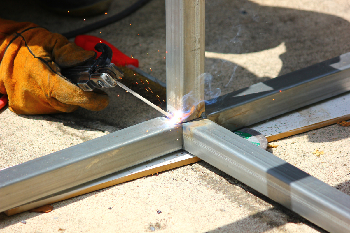 焊带冲孔工艺详解 - 详细步骤及注意事项