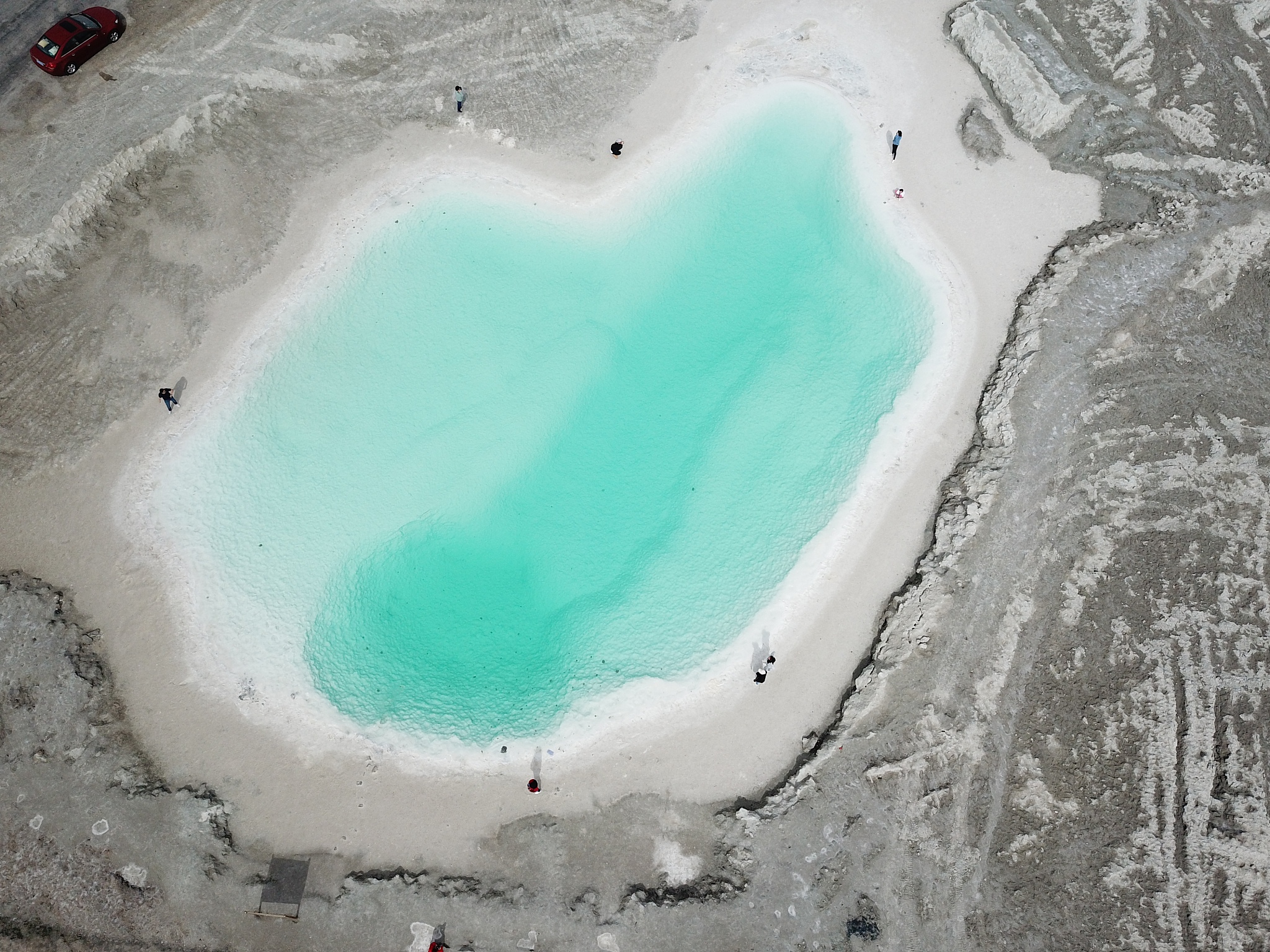 死海在哪里为什么人可以漂浮在水面上500字