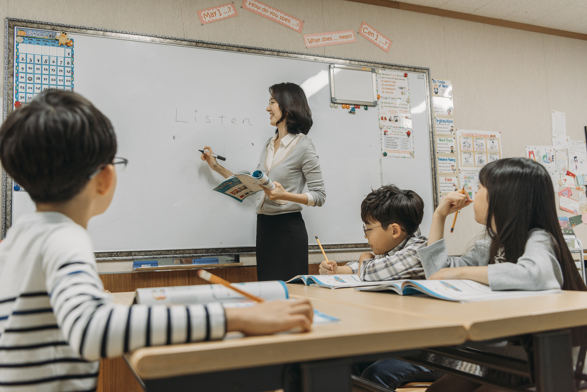 从三点来论述变低趣为有趣学生尽享学习