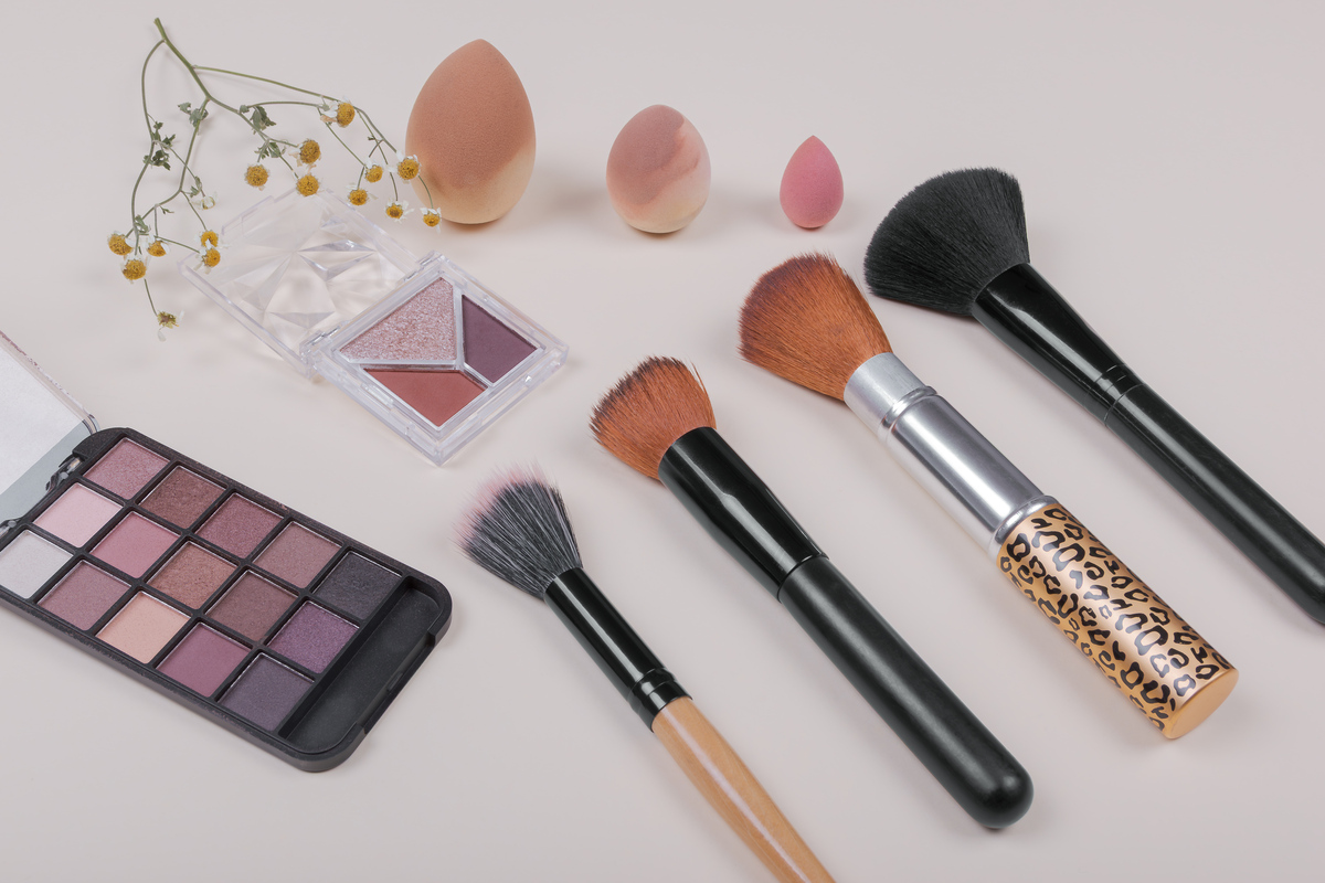 OMG！这款魔法粉底刷也太好用了吧！柔软到哭，卡粉是什么？不存在的！