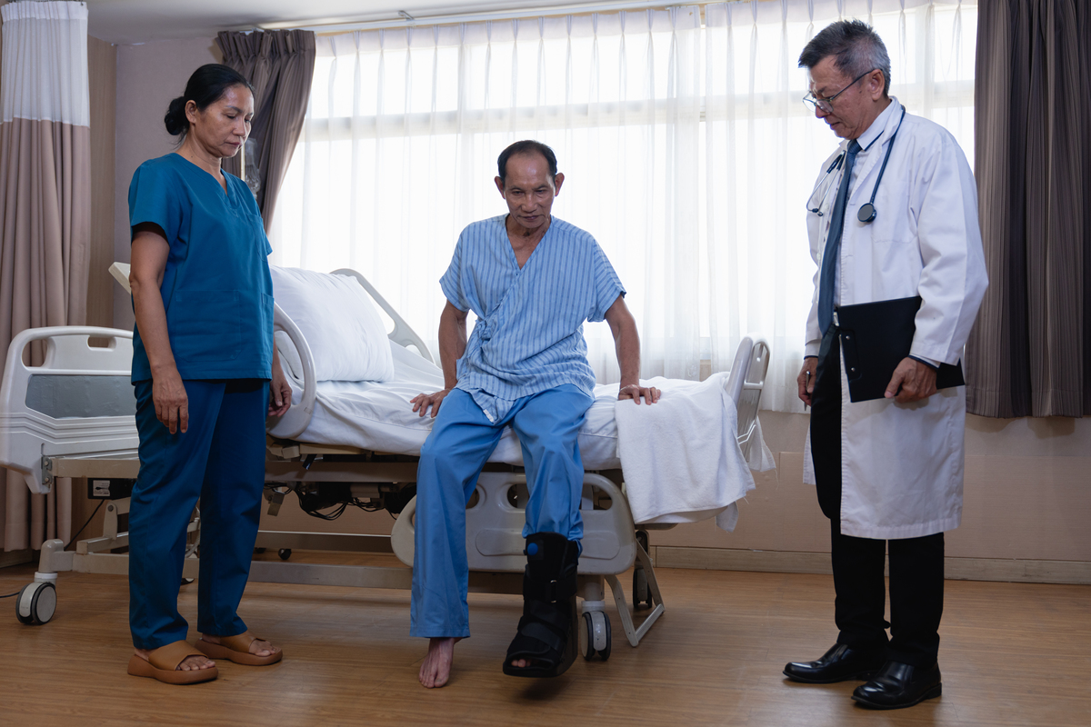 根据论文题目：脑梗死患者介入治疗的术后护理研究具体分析本选题的主要观点