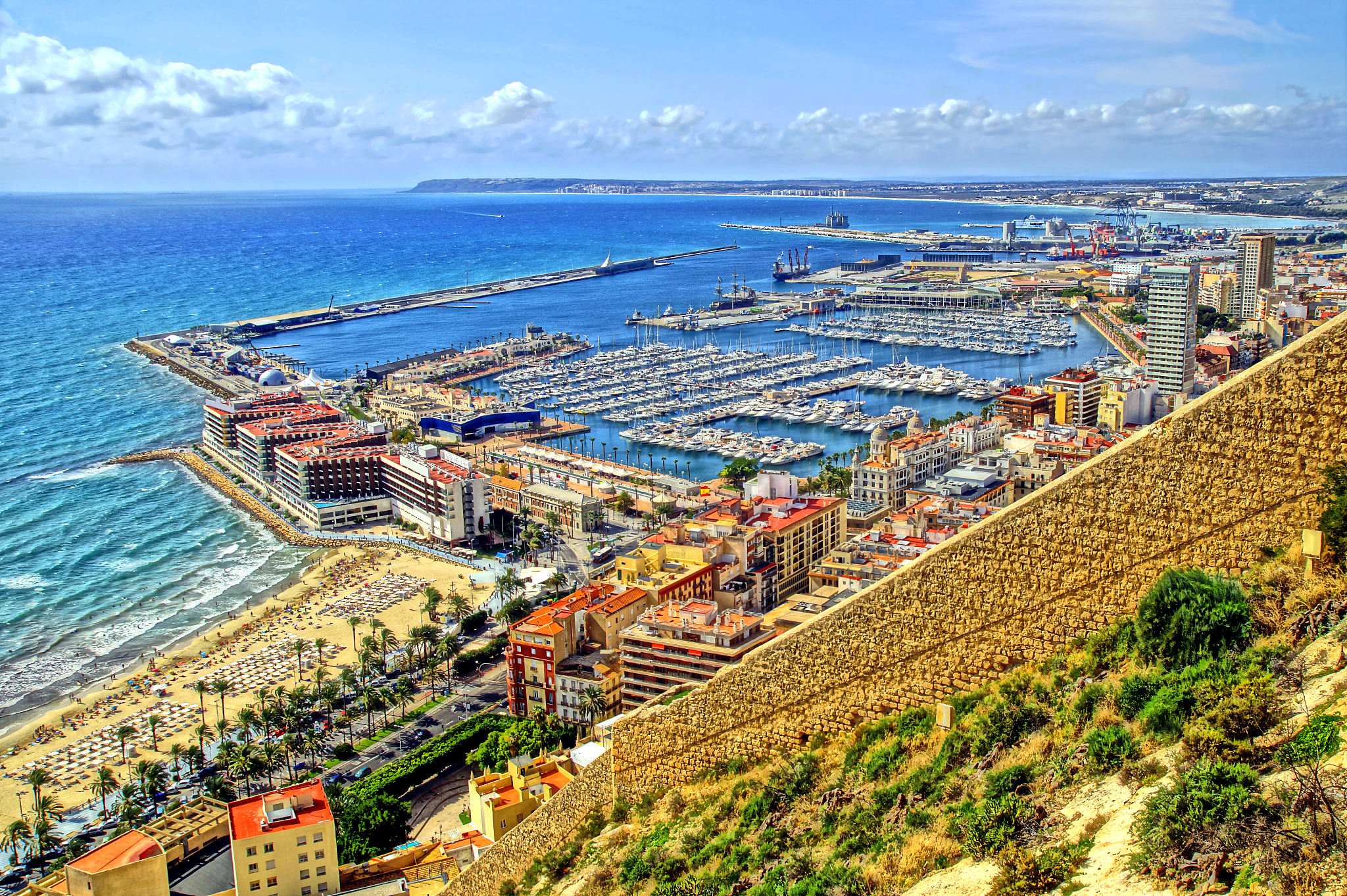 platja del postiguet and the marina in alicante, spain