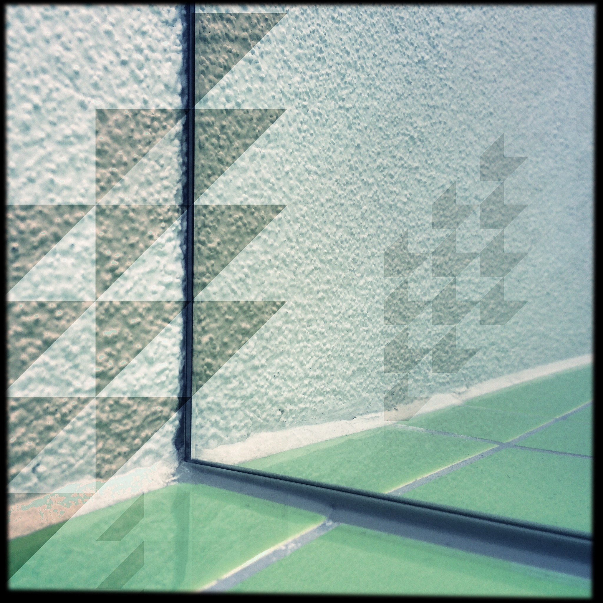 reflection of w<strong>a</strong>ll at home