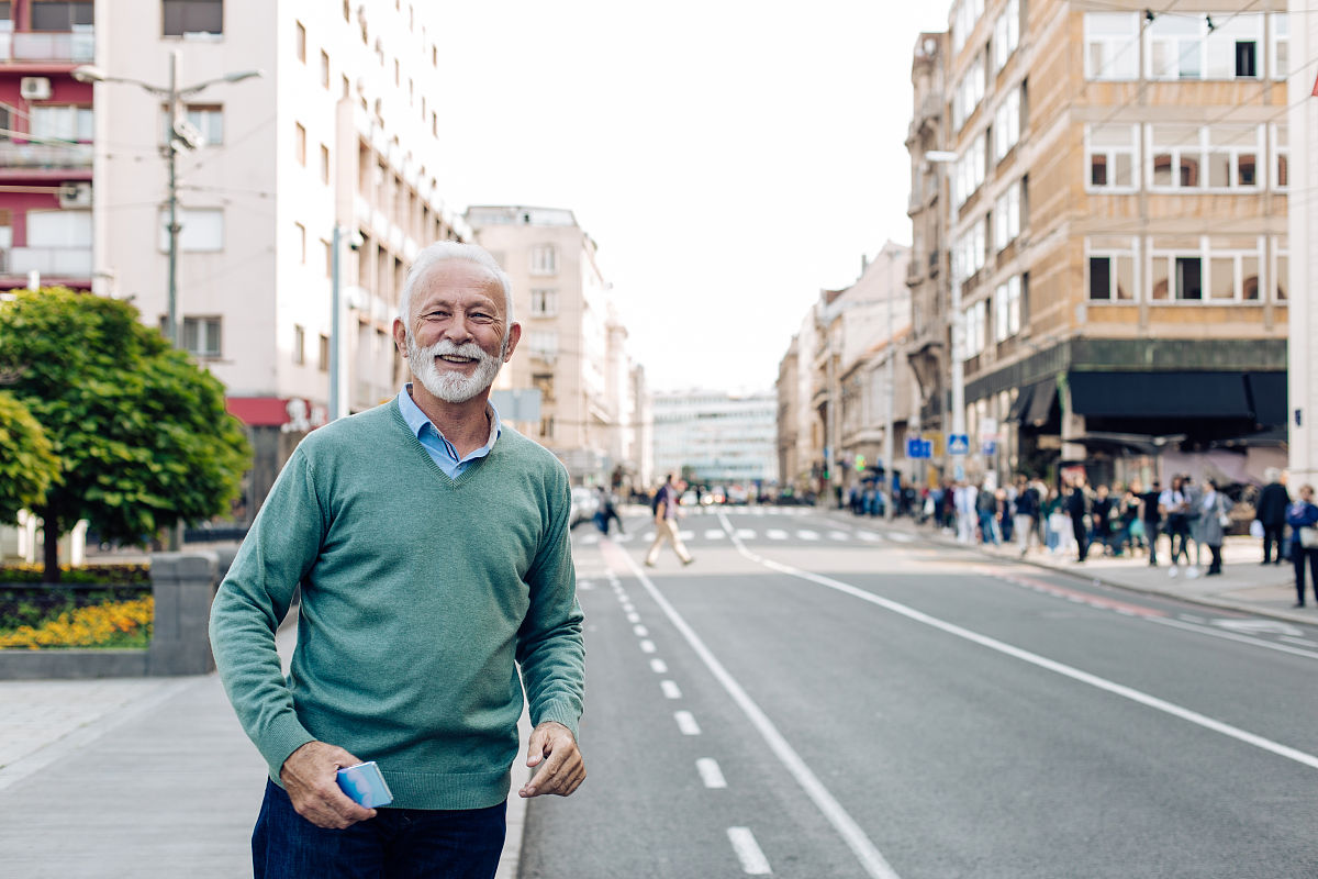 出租车换电站经理竞聘演讲稿要求体现1要具有丰富的换电站运营管理经验了解和掌握全国换电站最新发展趋势； 2 要熟练掌握自动、手动换电操作流程要具备换电站日常维护保养及简单维修能力； 3 具备较好的团队管理和协调能力能够针对不同的情况和问题及时采取有效的措施处理； 4 有一定文字功底能熟练操作各种办公软件。要会招投标流程电力增容报批流程工程验收。 换电站设备管理、充电系统管理、换电信息技术管理、换电站