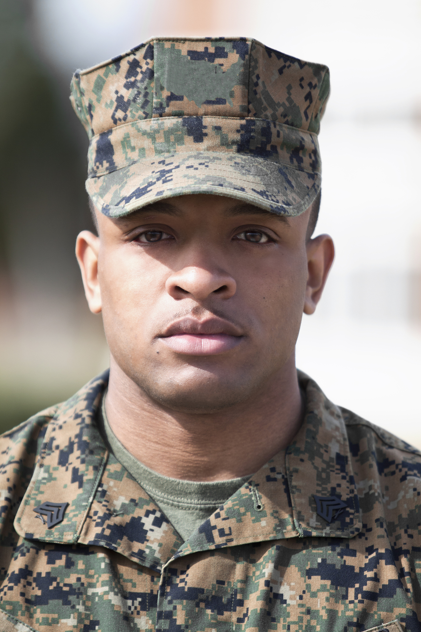 重庆微电子工业学校计算机应用专业详解：优势与不足