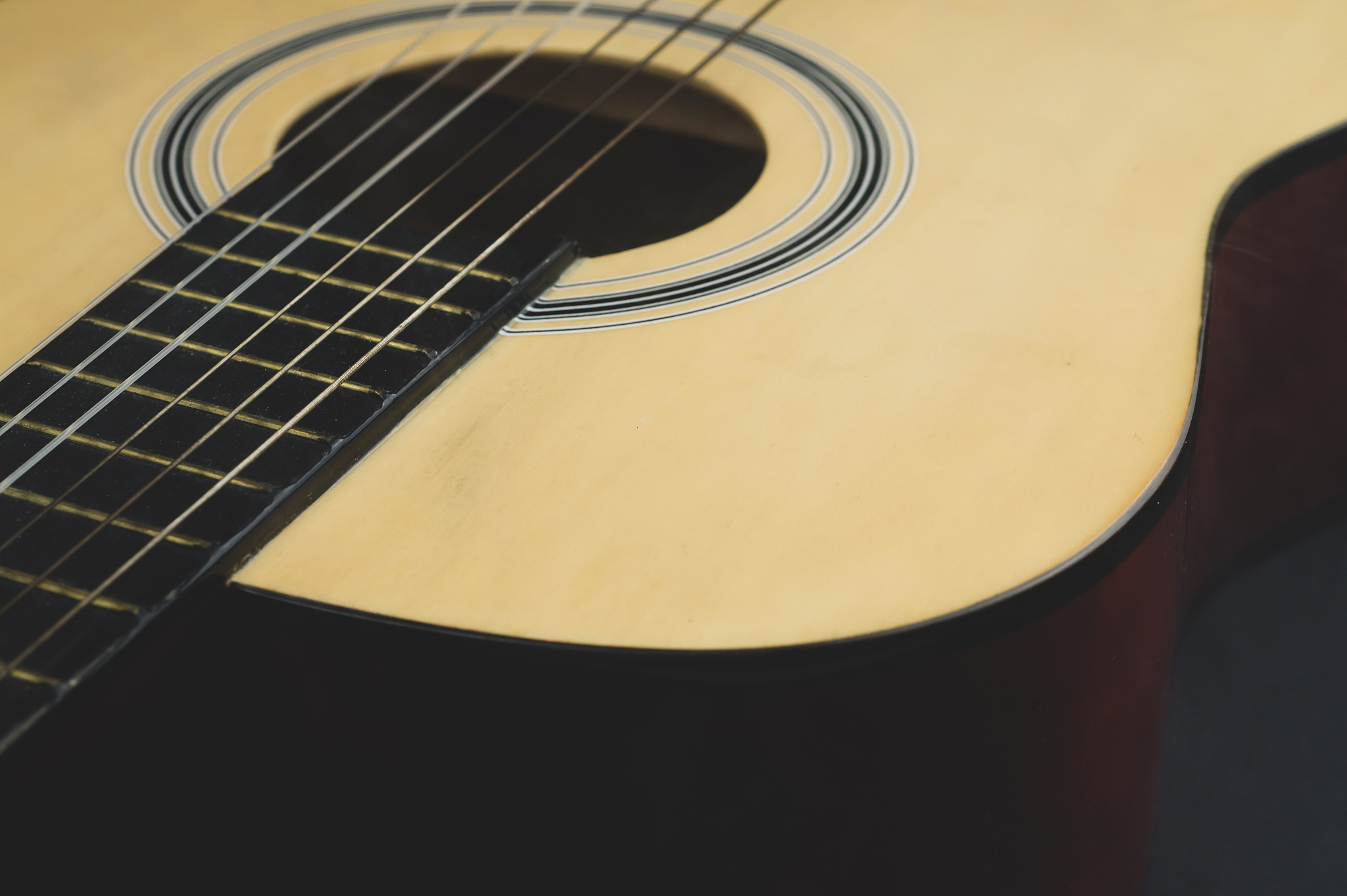 小学人音版教材音乐曲目大全 - 各年级曲目列表