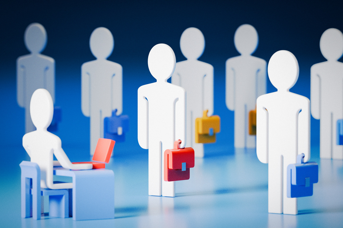 聚焦优势资源，打造创新团队，推动企业持续发展