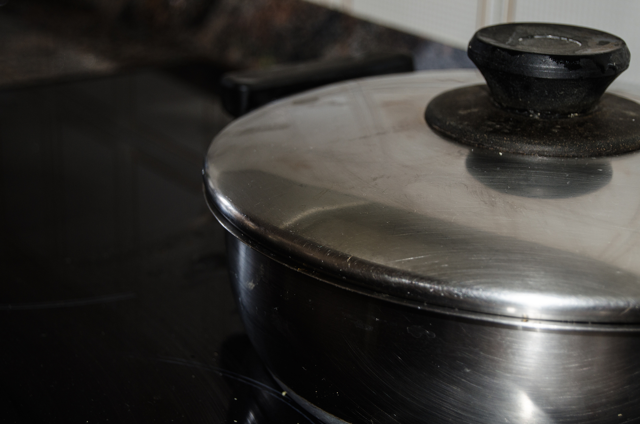 初三化学防止铁锅生锈的方法