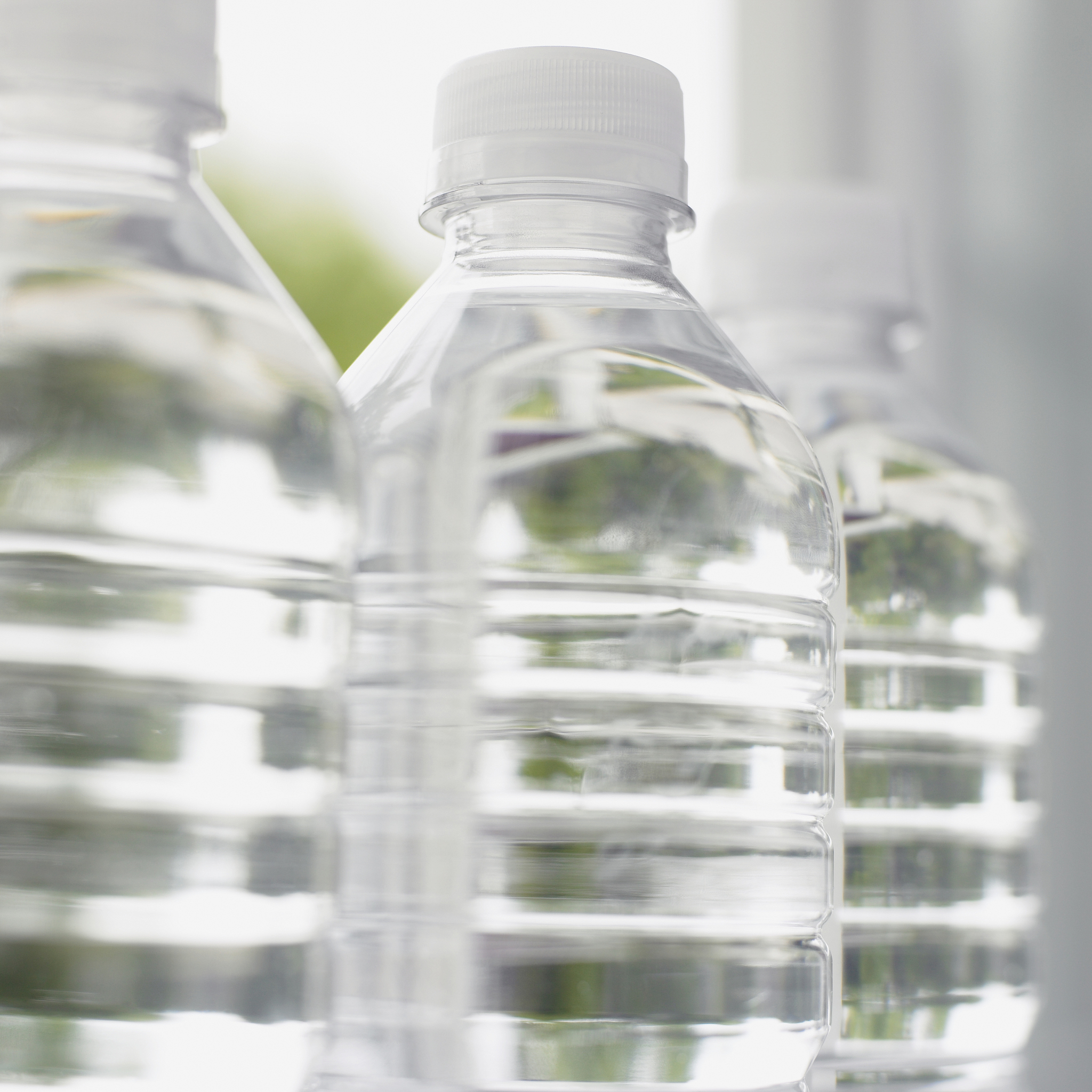 1.8升水有多重？1.8升水等于多少斤？