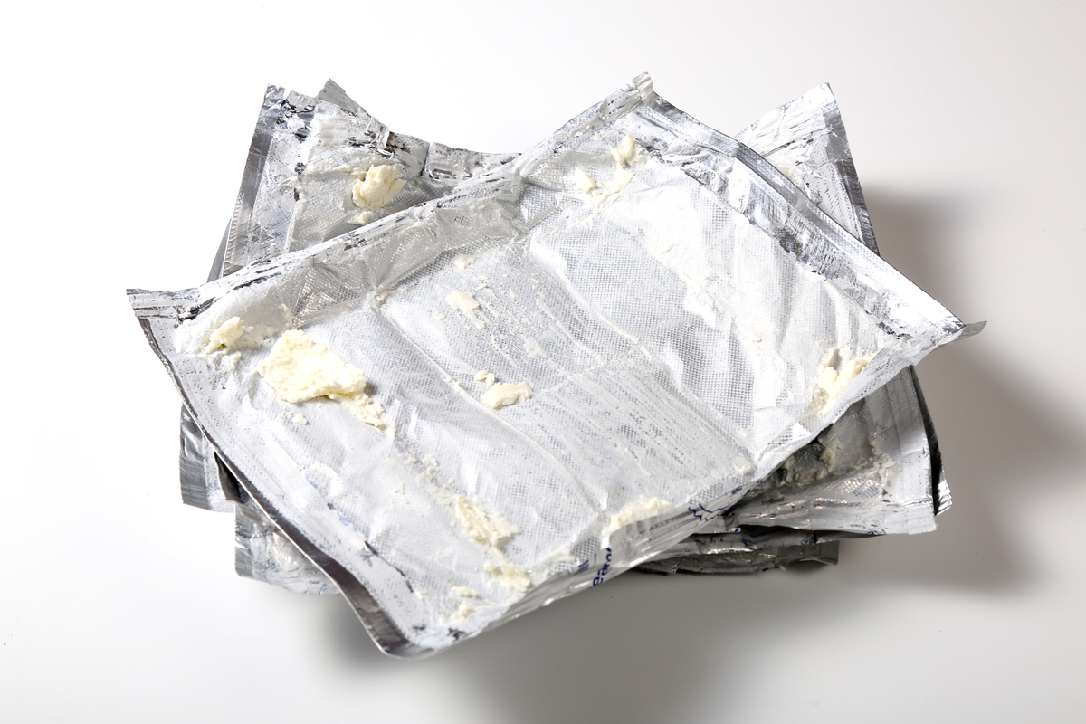 货物融化形成的冰霜仅限于包装表面