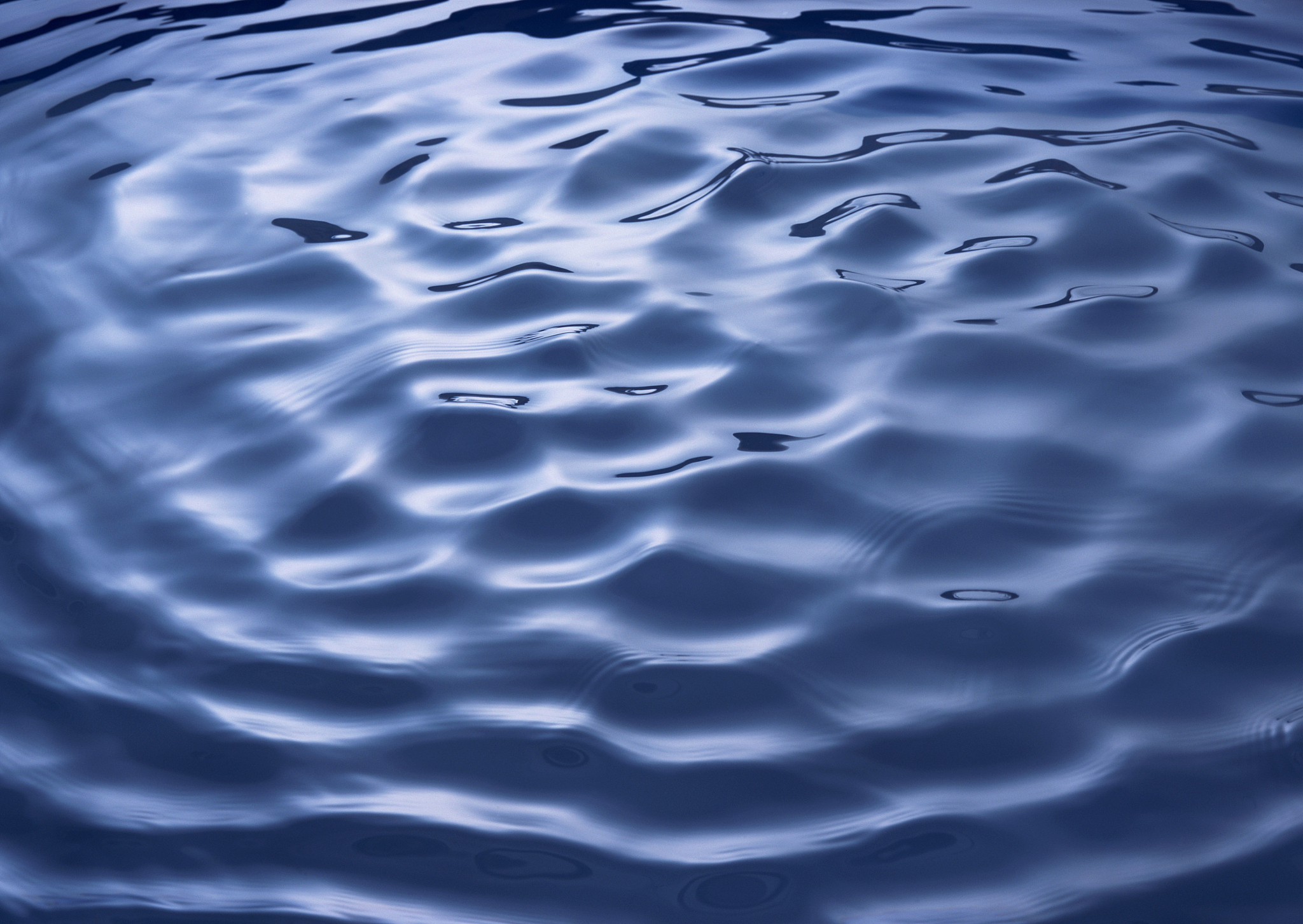 如何在urp下写一个RippleFeature使它可以代替默认渲染管线下的OnRenderImage？比如我原本会在OnRenderImage中做 后处理水波纹效果作用于画面 void OnRenderImageRenderTexture source RenderTexture destination GraphicsBlitsource destination