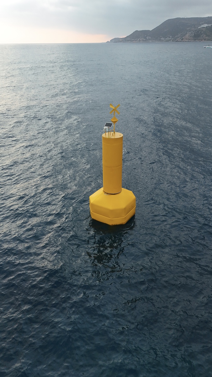 水下机器人用途广泛：海洋科研、资源勘探、环境监测、救援、建设等 - 水下机器人应用领域