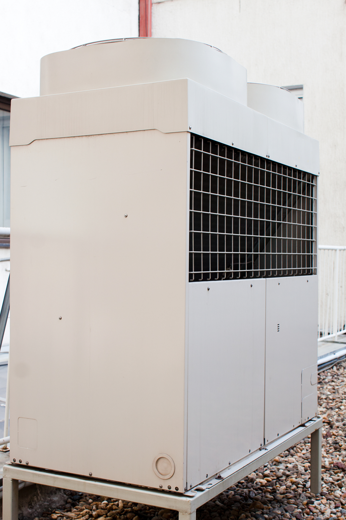 写一篇上海卢班通风设备有限公司的公司公司介绍