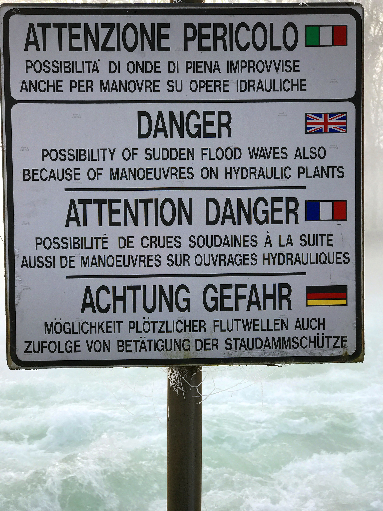 Crack Signal Denoising using Wavelet Threshold Method