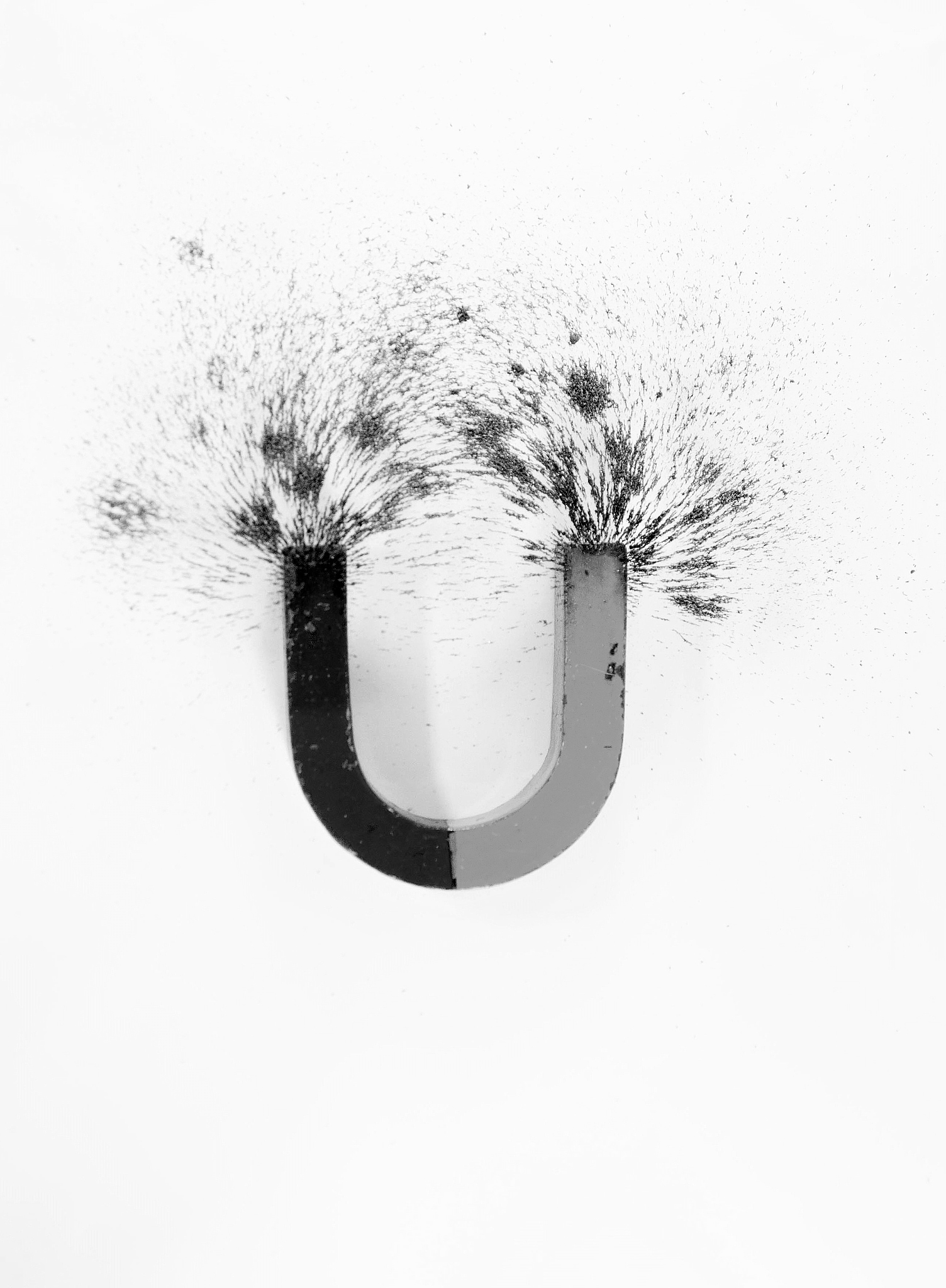 判断对错 27	磁场可用磁力线来描述磁铁中的磁力线方向始终是从N极到S极。