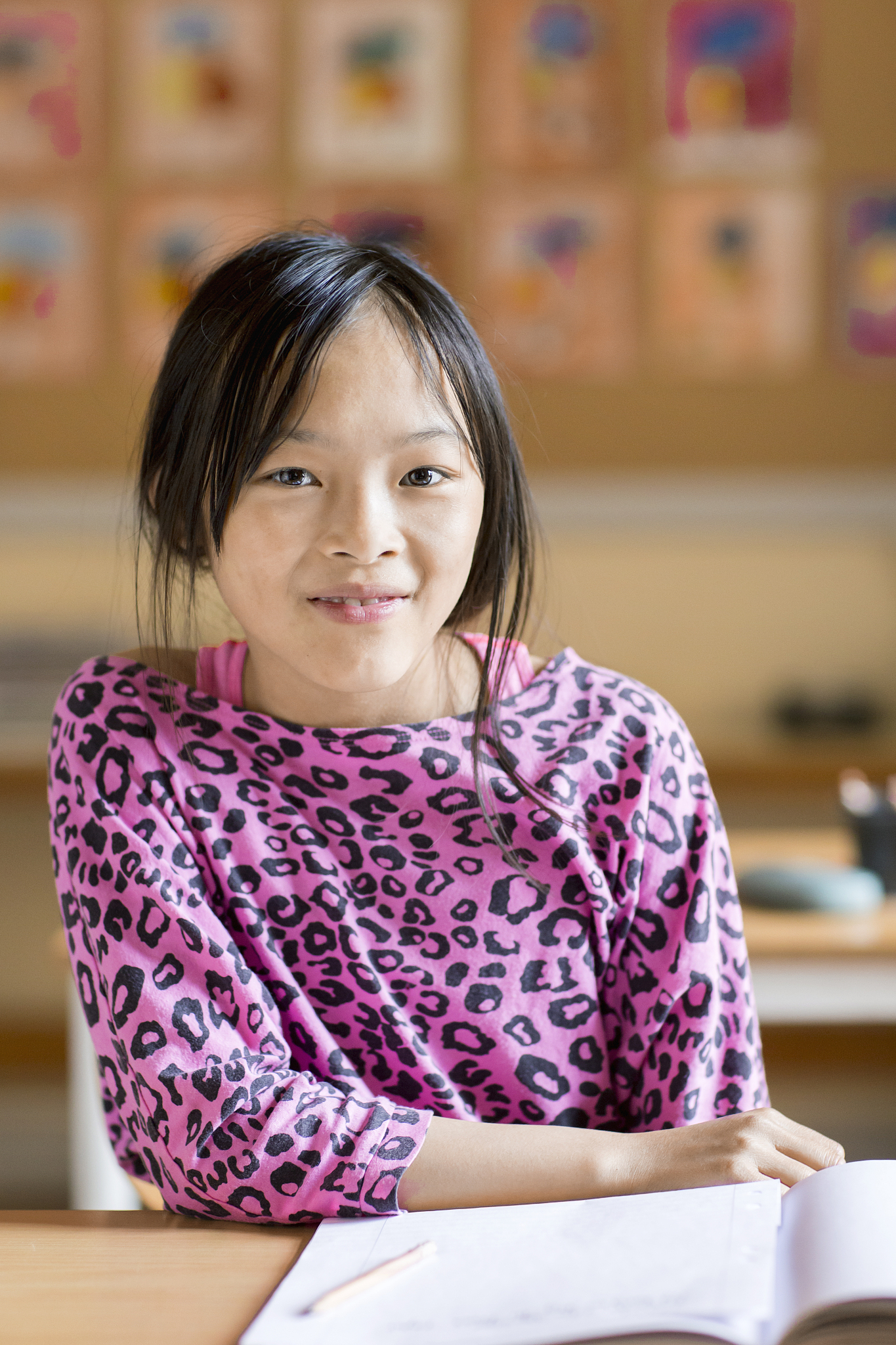 老板的女儿是李海燕详细描写一下李海燕可爱和俏皮。