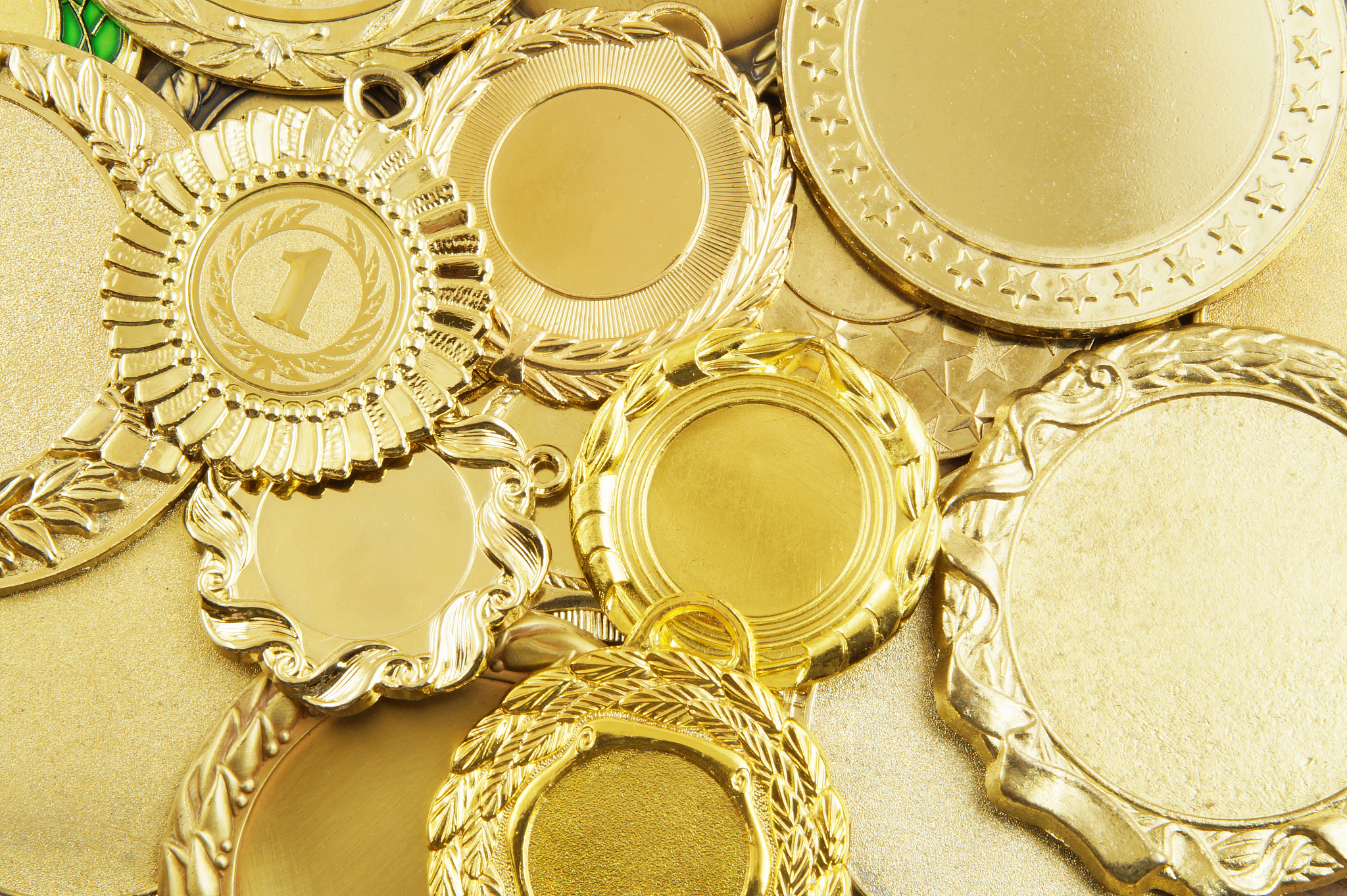 金银的颜色：象征财富和高贵的色彩